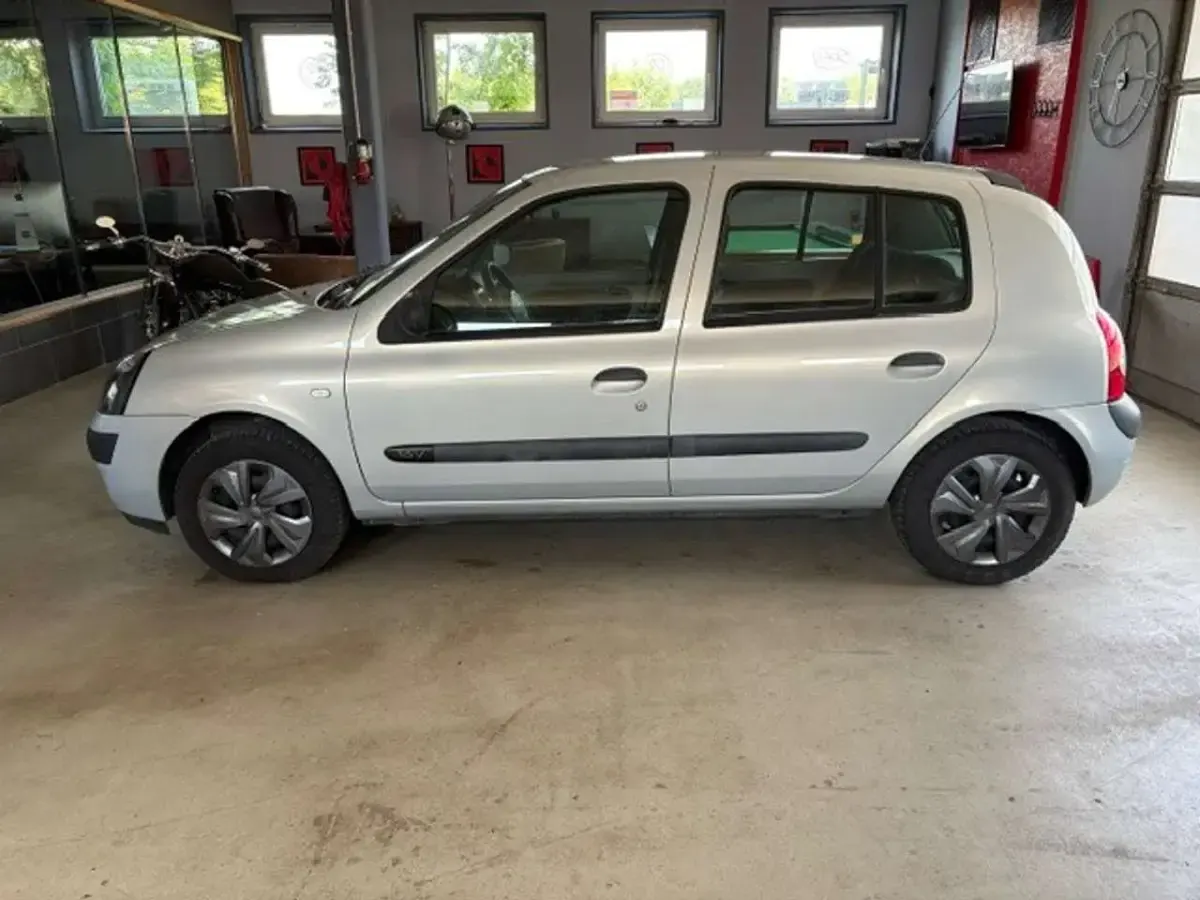Gebraucht Renault Clio II R.S. 75 PS (55 kW) 2003 Grau Limousine