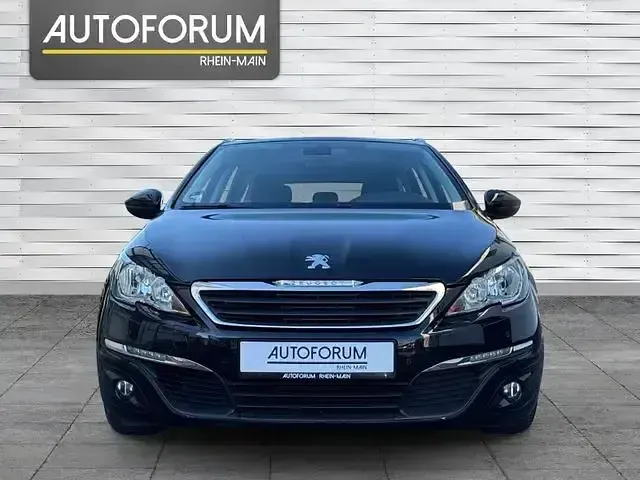 Gebraucht Peugeot 308 SW Active 120 PS (88 kW) 2017 Schwarz Kombi