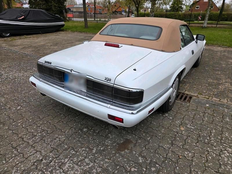 Käytetty Jaguar XJS 232 HP (170 kW) 1995 Valkoinen Avoauto