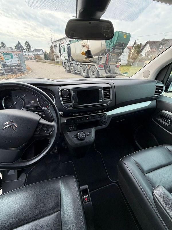 Gebraucht Citroën Spacetourer Shine 177 PS (130 kW) 2021 Schwarz Van / Kleinbus