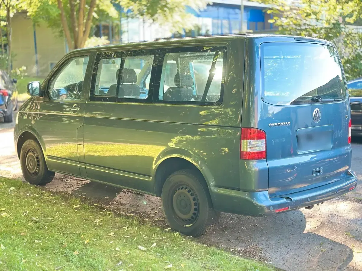 Gebraucht VW Caravelle 131 PS (96 kW) 2006 Grau Van
