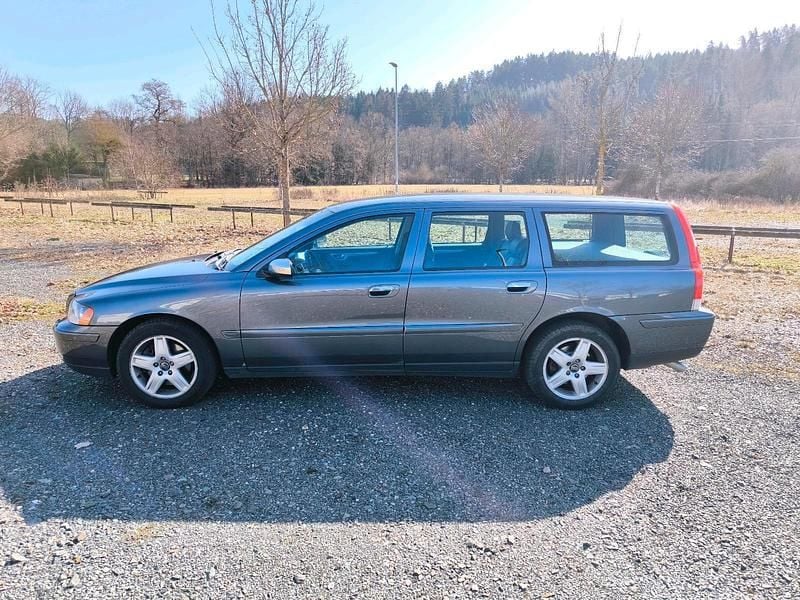 Gebraucht Volvo V70 140 PS (102 kW) 2005 Grau Kombi