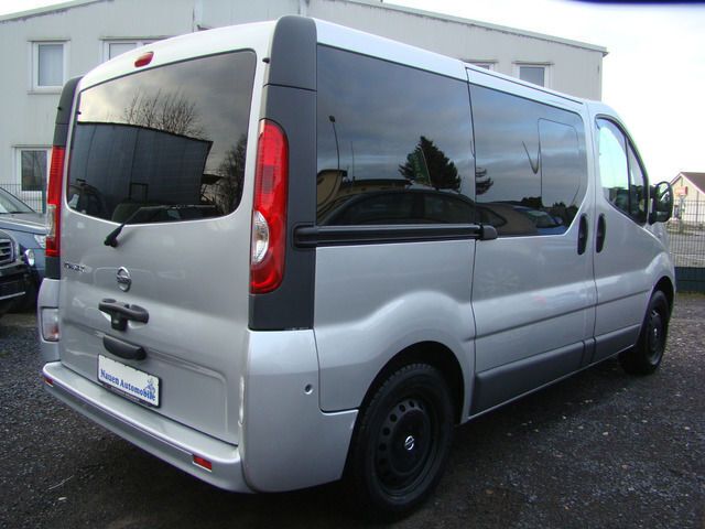Gebraucht Nissan Primastar 90 PS (66 kW) 2014 Silber metallic Van / Kleinbus