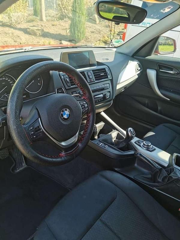 Gebraucht BMW 114 95 PS (69 kW) 2014 Rot Kleinwagen