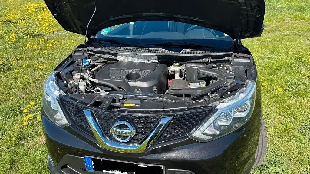 Gebraucht Nissan Qashqai N-Connecta 116 PS (85 kW) 2017 Schwarz SUV