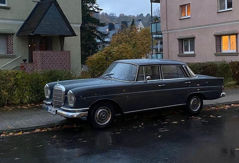 Gebraucht Mercedes B220 94 PS (69 kW) 1964 Grau Van / Kleinbus