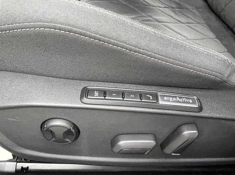 Gebraucht VW Golf VIII Style 150 PS (110 kW) 2022 Grau Kombi