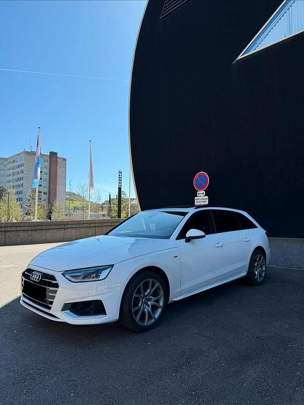 Gebraucht Audi A4 Comfort 2020 Weiß Kombi