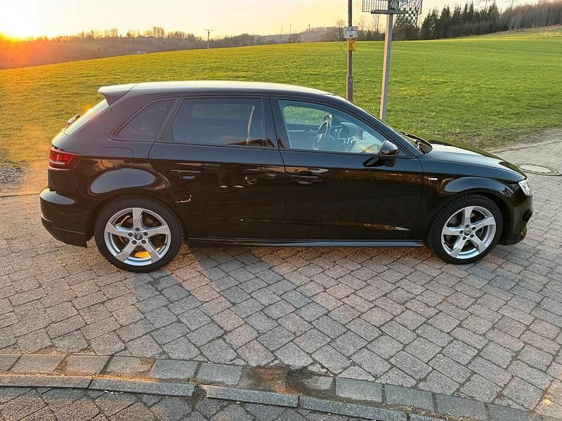 Gebraucht Audi A3 S-Line 190 PS (139 kW) 2019 Schwarz Limousine