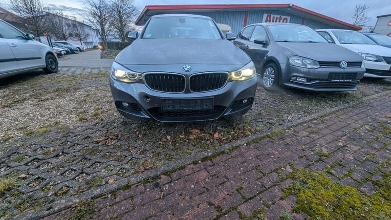 Grau Gebraucht 2017 BMW 320 Gran Turismo Sport Line Limousine | 15.300 € (Guter Preis) - Bild 1/4
