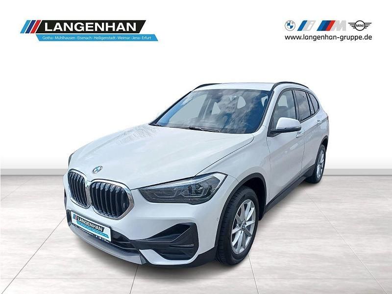 Weiß Gebraucht 2022 BMW X1 SUV | 24.838 € (Fairer Preis) - Bild 1/4