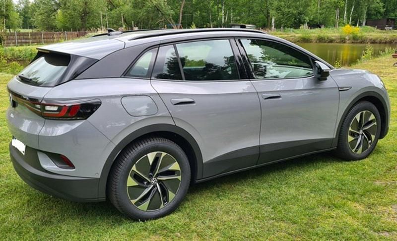 Grau Gebraucht 2023 VW ID.4 Pro Performance SUV | 33.250 € (Fairer Preis) - Bild 1/4