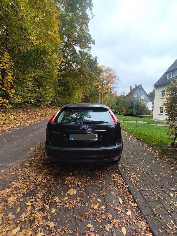 Gebraucht Ford Focus 80 PS (58 kW) 2006 Blau Kleinwagen