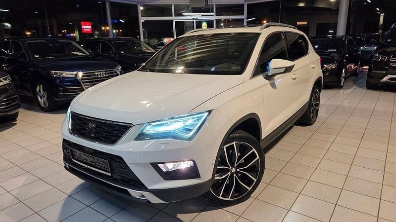 Weiß Gebraucht 2016 Seat Ateca XCELLENCE SUV | 14.800 € (Guter Preis) - Bild 1/4