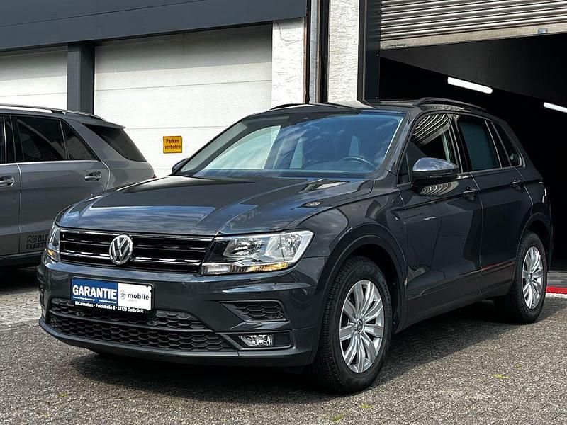 Uranograu/cinza urano Gebraucht 2018 VW Tiguan SUV | 20.990 € (Superpreis) - Bild 1/4