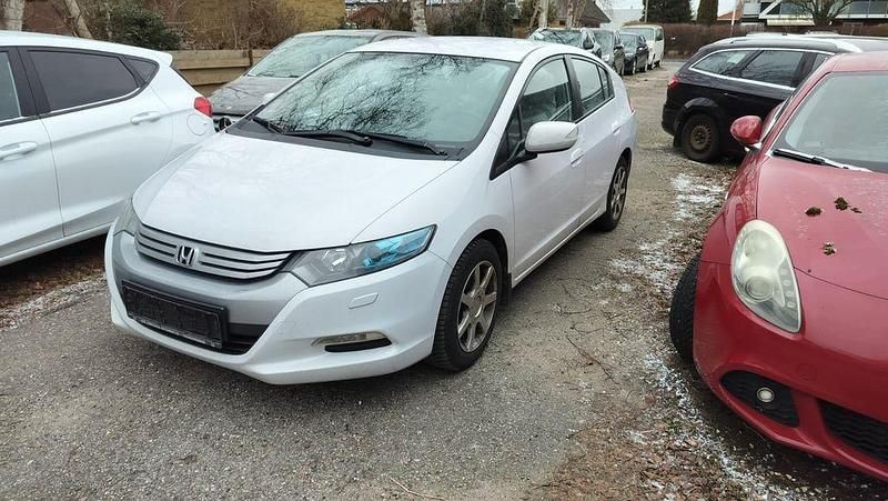 Gebraucht Honda Insight Exclusive 88 PS (64 kW) 2011 Weiß Kleinwagen