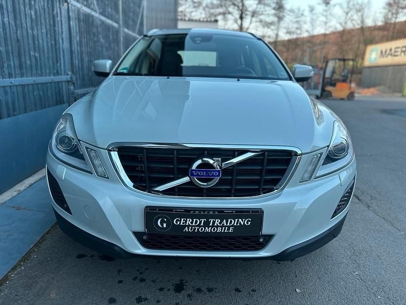 Gebraucht Volvo XC60 215 PS (158 kW) 2013 Schwarz SUV