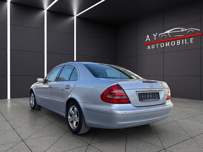 Gebraucht Mercedes E280 231 PS (169 kW) 2005 Silber Limousine