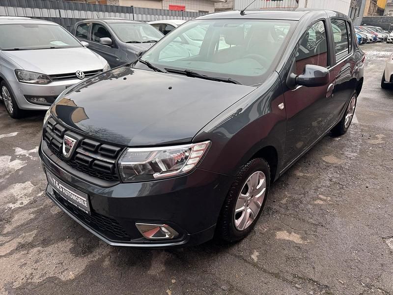 Gebraucht Dacia Sandero Lauréate 73 PS (53 kW) 2017 Grau Kleinwagen
