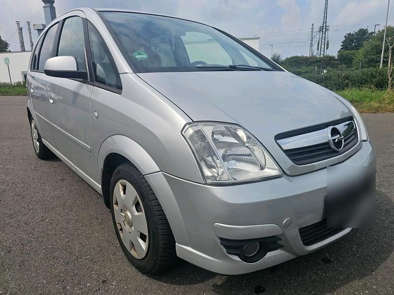 Grau Gebraucht 2006 Opel Meriva Van / Kleinbus | 1.950 € (Fairer Preis) - Bild 1/4