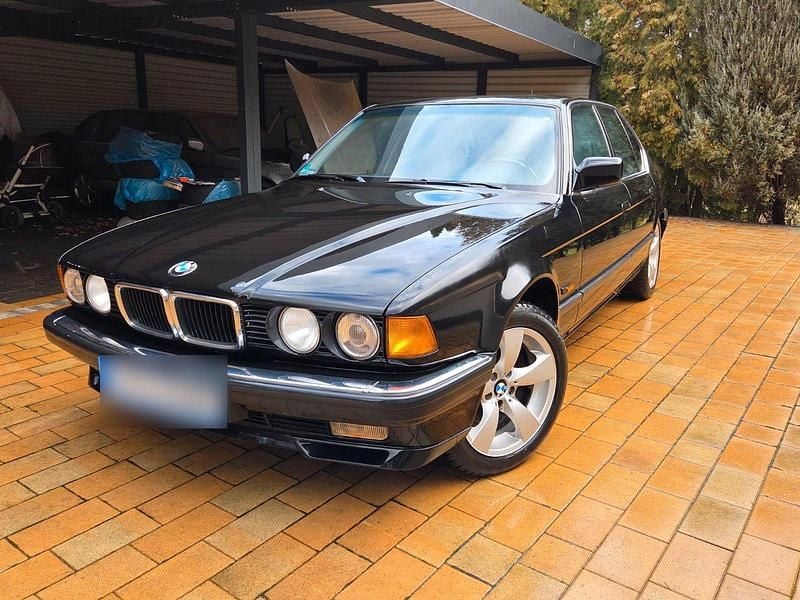 Gebraucht BMW 740 286 PS (210 kW) 1992 Schwarz Limousine