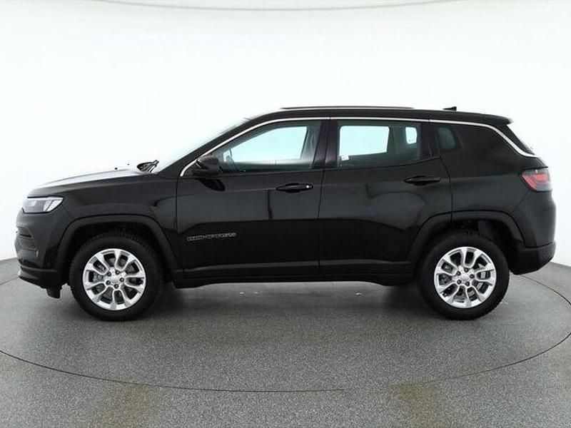 Gebraucht Jeep Compass 131 PS (96 kW) 2024 Schwarz SUV
