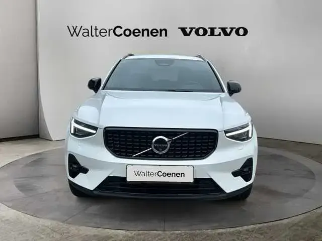 Gebraucht Volvo XC40 120 PS (88 kW) 2025 SUV