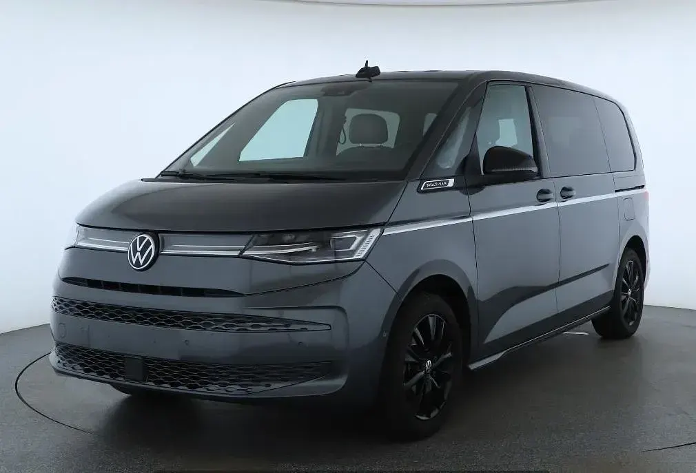 Gebraucht VW T7 Style 150 PS (110 kW) 2025 Grau Van