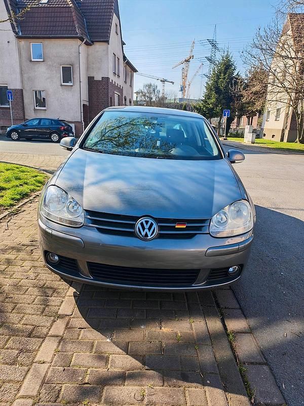 Gebraucht VW Golf V 59 PS (43 kW) 2008 Grau Kleinwagen