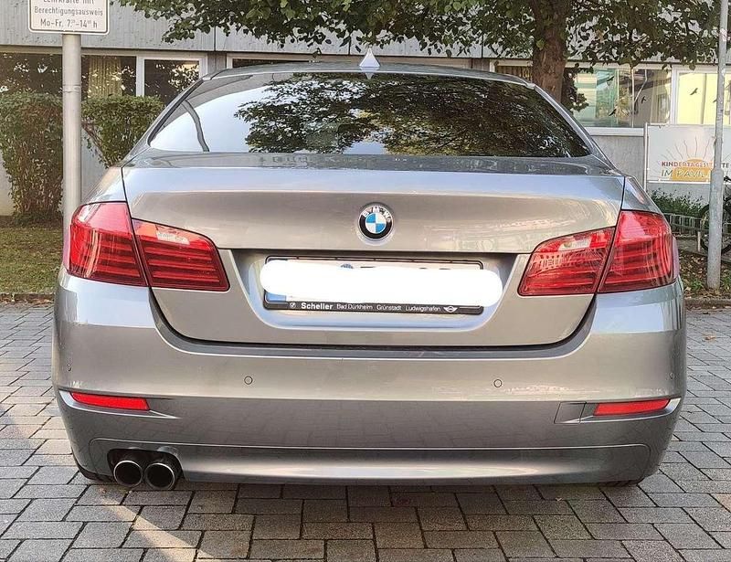 Gebraucht BMW 525 218 PS (160 kW) 2014 Grau Limousine