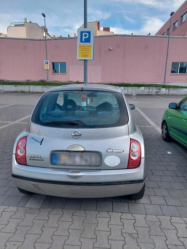 Silber Gebraucht 2003 Nissan Micra Kleinwagen | 900 € - Bild 1/4