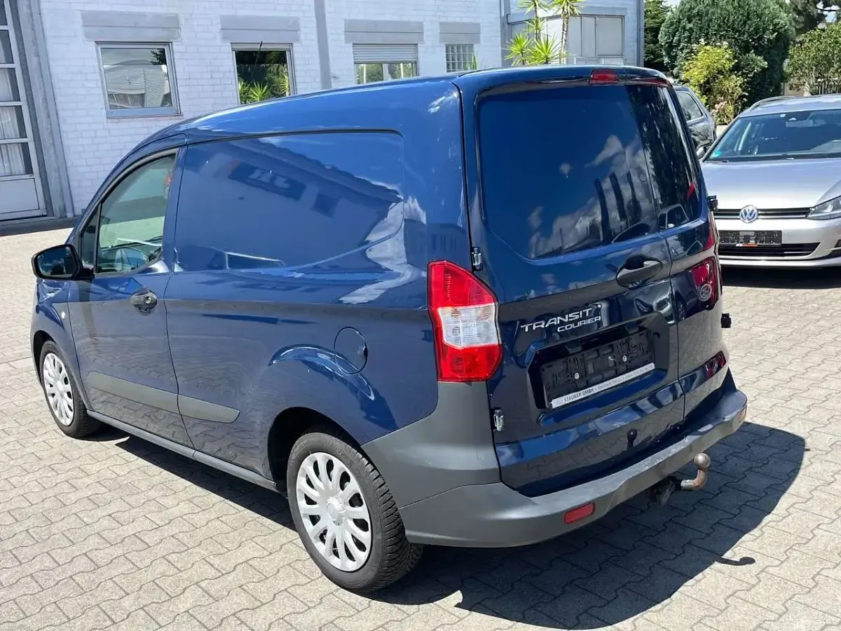 Gebraucht Ford Transit Trend 101 PS (74 kW) 2019 Blazer blue Van / Kleinbus