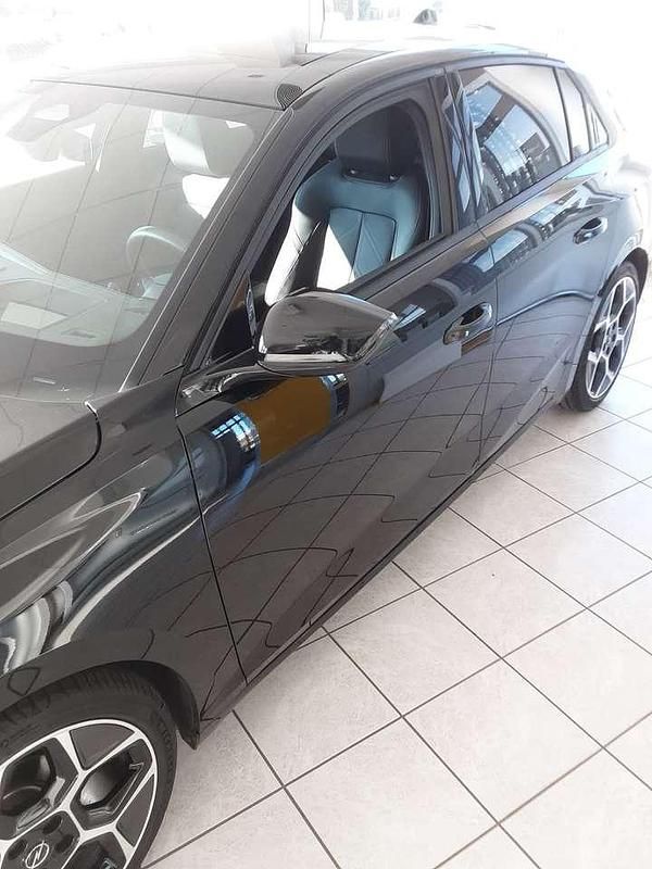 Gebraucht Opel Astra Ultimate 131 PS (96 kW) 2024 Karbon schwarz Limousine