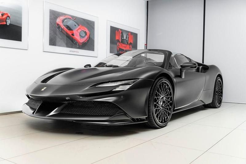 Gebraucht Ferrari SF90 780 PS (573 kW) 2024 Schwarz Cabrio