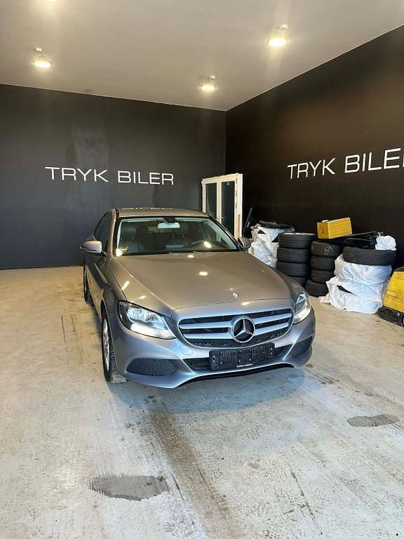 Gebraucht Mercedes C220 170 PS (125 kW) 2016 Silber Limousine