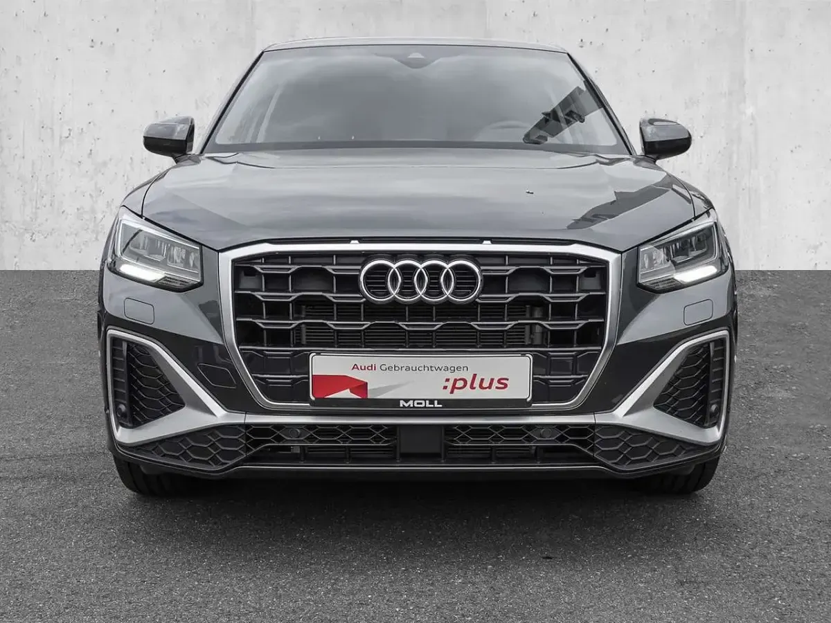 Gebraucht Audi Q2 S-Line 116 PS (85 kW) 2025 Daytonagrau perleffekt SUV
