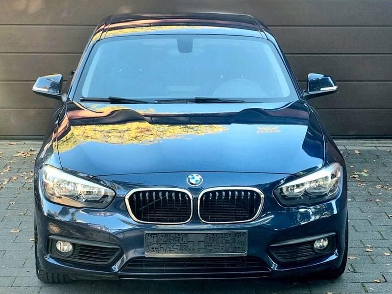 Blau Gebraucht 2018 BMW 116 Advantage Kleinwagen | 11.999 € (Fairer Preis) - Bild 1/4