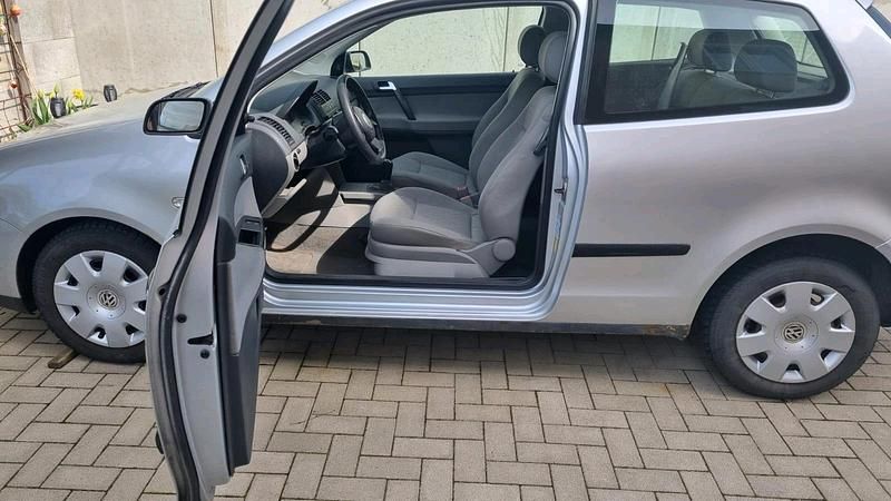 Second-hand VW Polo 64 CP (47 kW) 2003 Gri Hatchback
