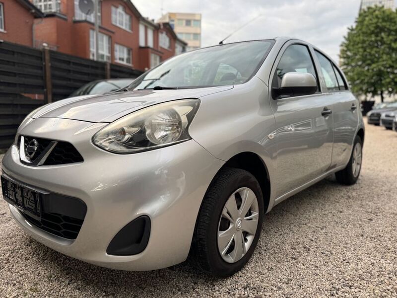 Silber Gebraucht 2015 Nissan Micra S Kleinwagen | 3.950 € (Superpreis) - Bild 1/4