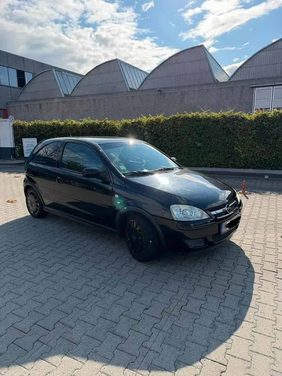Gebraucht Opel Corsa 71 PS (52 kW) 2006 Schwarz Kleinwagen