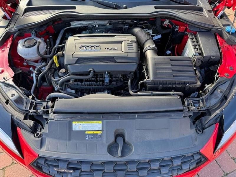 Gebraucht Audi TT Roadster Design 245 PS (180 kW) 2019 Rot Cabrio