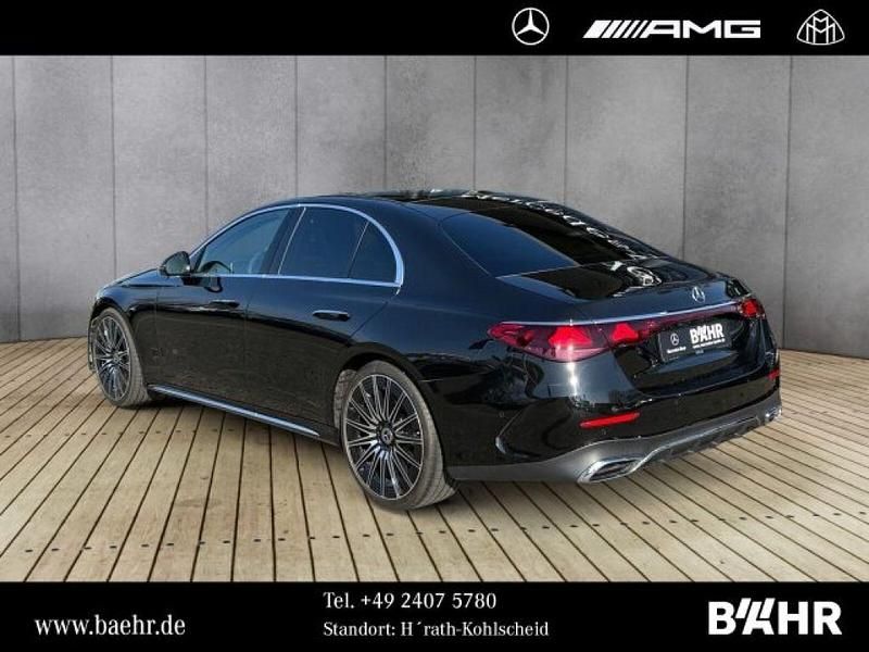 Gebraucht Mercedes E450 367 PS (269 kW) 2025 Lack obsidianschwarz (metallic) Limousine