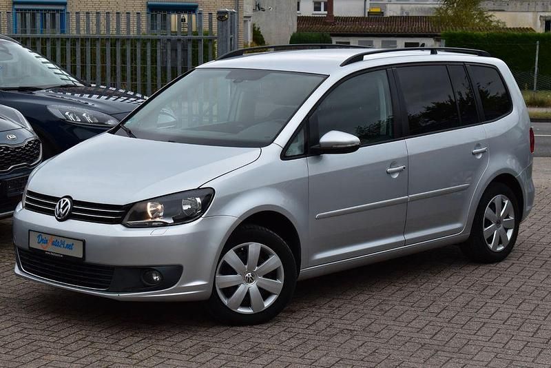 Silber Gebraucht 2013 VW Touran Comfortline Van / Kleinbus | 5.990 € (Guter Preis) - Bild 1/4