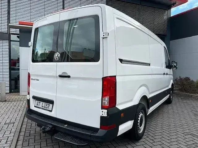 Second-hand VW Crafter 177 CP (130 kW) 2020 Alb Van