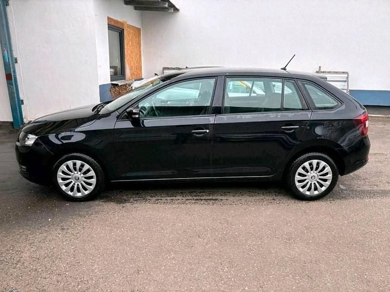 Gebraucht Skoda Rapid 95 PS (69 kW) 2018 Schwarz Kleinwagen
