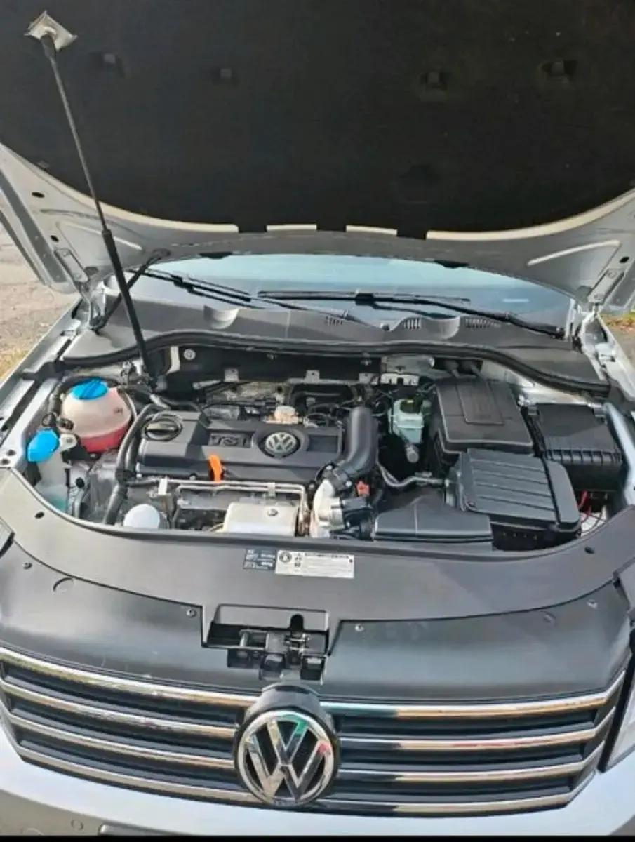 Gebraucht VW Passat 122 PS (89 kW) 2011 Silber Limousine