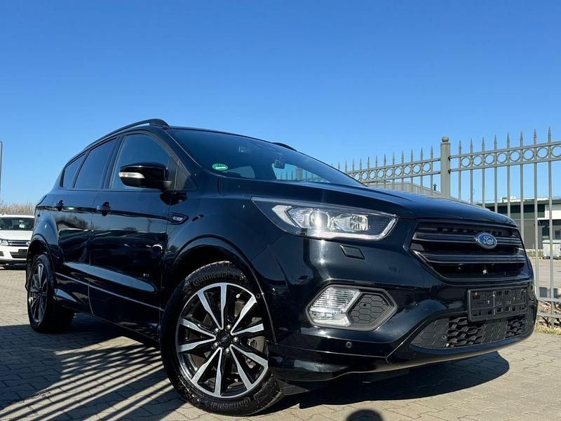 Gebraucht Ford Kuga ST-Line 242 PS (177 kW) 2018 Schwarz SUV