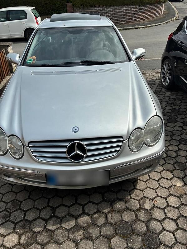Gebraucht Mercedes CLK240 170 PS (125 kW) 2002 Silber Coupé