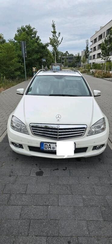 Weiß Gebraucht 2010 Mercedes C200 Avantgarde Kombi | 9.600 € (Etwas zu teuer) - Bild 1/4