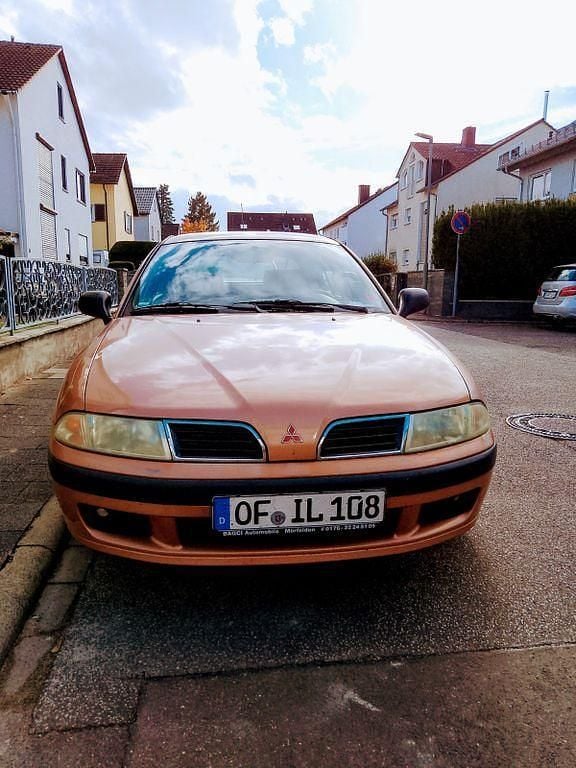 Gold Gebraucht 2000 Mitsubishi Carisma Limousine | 980 € (Guter Preis) - Bild 1/4